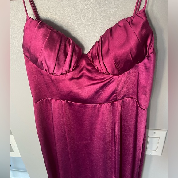 Selfie Leslie Bronte High Split Gathered Bust Maxi Dress Magenta - Picture 7 of 11